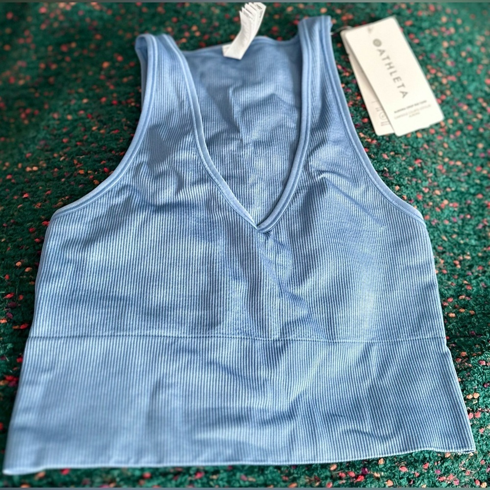 RARE ATHLETA NWT Aura Crop Rob Tank in Skylark Blue—S